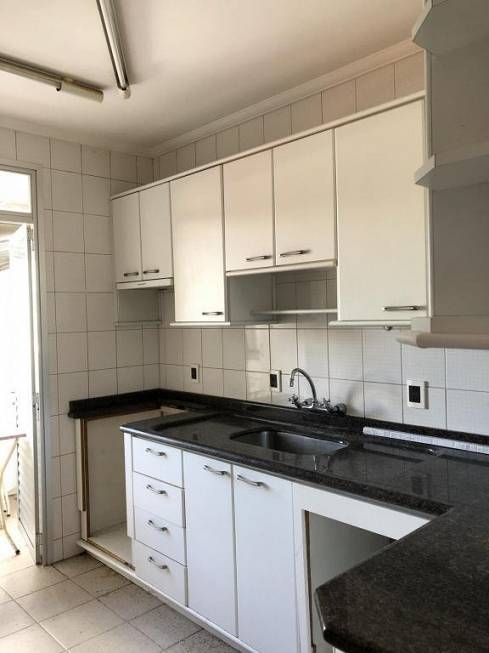 Foto 4 de Apartamento com 2 Quartos à venda, 74m² em América, Joinville