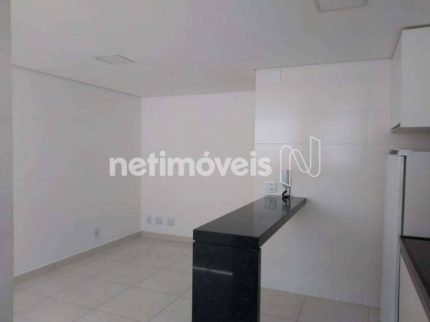Foto 4 de Apartamento com 2 Quartos à venda, 60m² em Fernão Dias, Belo Horizonte