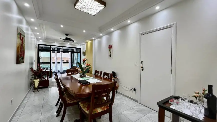 Foto 2 de Apartamento com 2 Quartos à venda, 100m² em Ponta da Praia, Santos