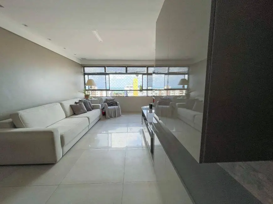 Foto 2 de Apartamento com 3 Quartos à venda, 100m² em Cabo Branco, João Pessoa