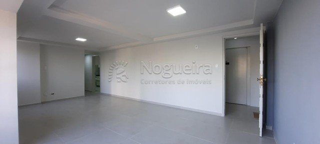 Foto 3 de Apartamento com 3 Quartos à venda, 110m² em Casa Forte, Recife