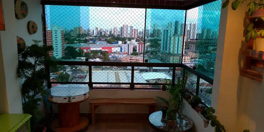 Foto 2 de Apartamento com 3 Quartos à venda, 92m² em Madalena, Recife
