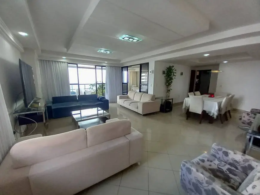 Foto 1 de Apartamento com 3 Quartos à venda, 211m² em Manaíra, João Pessoa