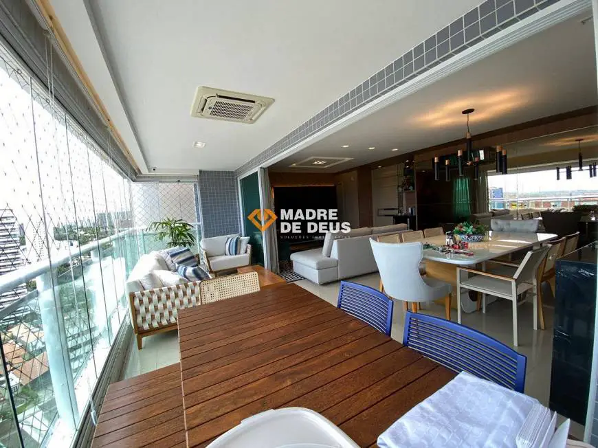 Foto 4 de Apartamento com 4 Quartos à venda, 177m² em Guararapes, Fortaleza