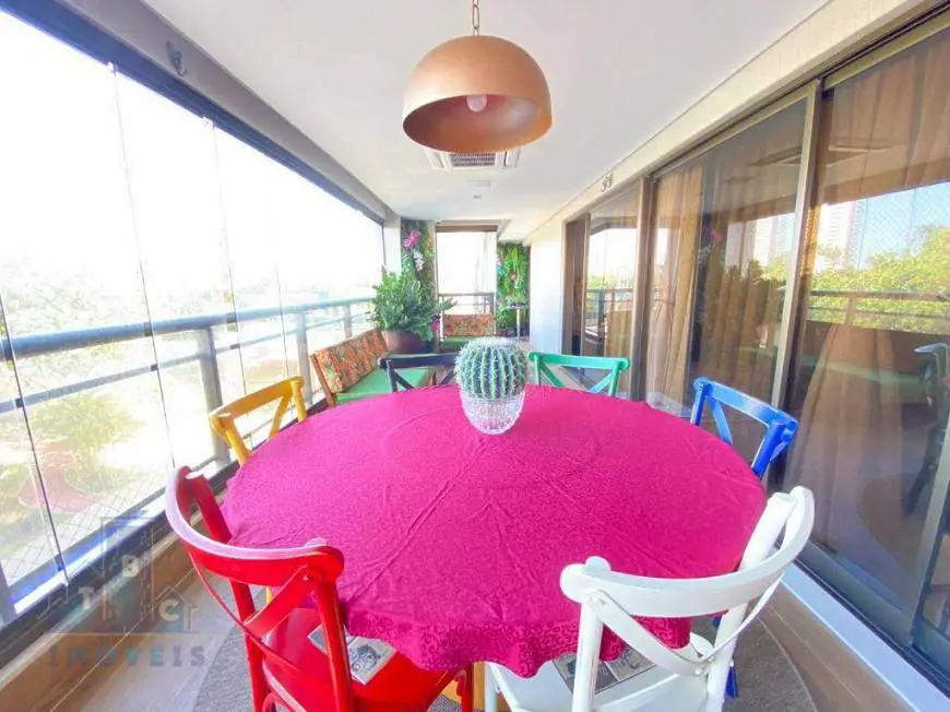 Foto 3 de Apartamento com 4 Quartos à venda, 259m² em Patriolino Ribeiro, Fortaleza