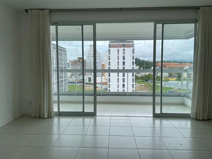Foto 1 de Apartamento com 4 Quartos à venda, 107m² em Pedra Branca, Palhoça