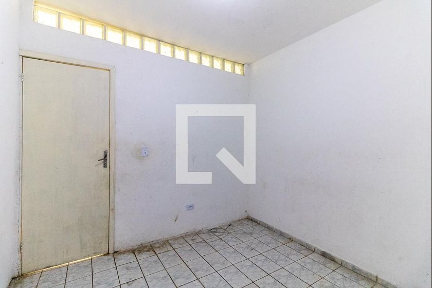 Foto 2 de Casa com 2 Quartos para alugar, 45m² em Cambuci, São Paulo