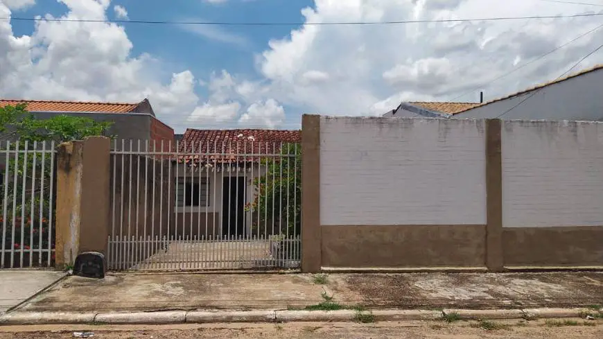 Foto 1 de Casa com 2 Quartos à venda, 100m² em Tijucal, Cuiabá
