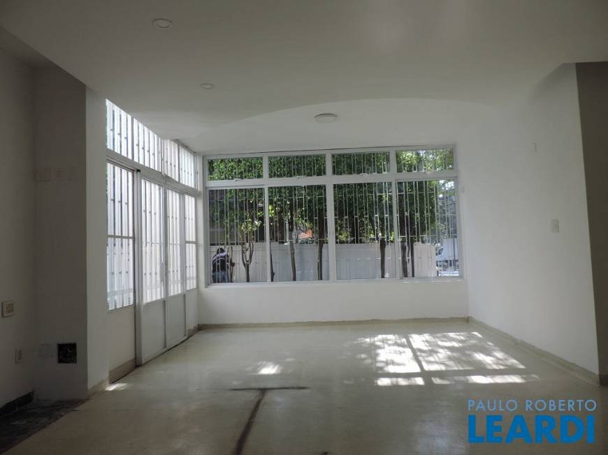 Foto 5 de Casa com 3 Quartos para alugar, 390m² em Ibirapuera, São Paulo