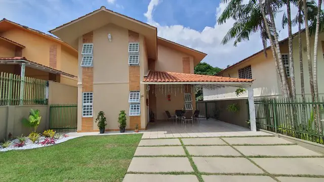 Foto 1 de Casa com 3 Quartos à venda, 300m² em Nova Esperança, Manaus