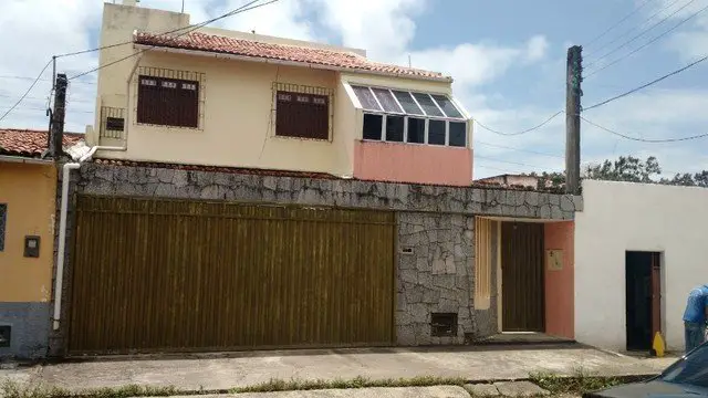 Foto 1 de Casa com 4 Quartos à venda, 161m² em Cidade da Esperança, Natal