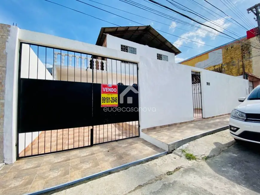 Foto 1 de Casa com 4 Quartos para alugar, 200m² em Dom Pedro, Manaus