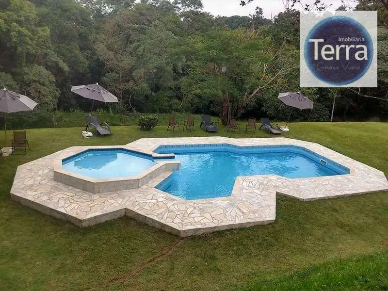 Foto 1 de Casa de Condomínio com 3 Quartos para venda ou aluguel, 590m² em Águas da Fazendinha, Carapicuíba
