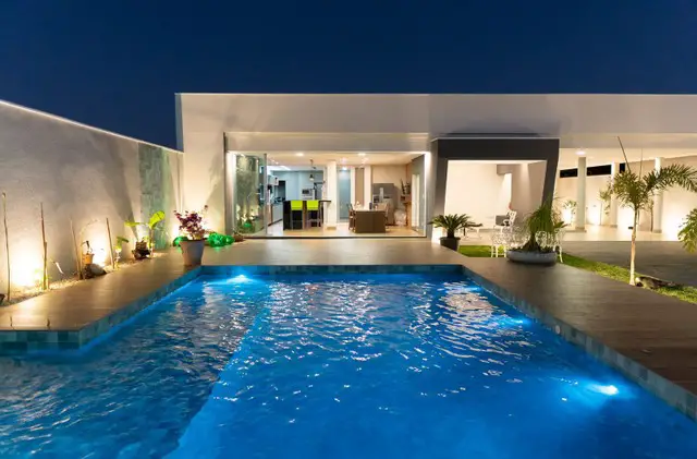 Foto 1 de Casa de Condomínio com 4 Quartos à venda, 800m² em Setor Habitacional Vicente Pires, Brasília