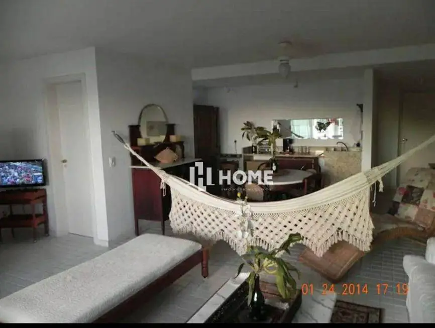 Foto 1 de Apartamento com 1 Quarto à venda, 78m² em Camboinhas, Niterói