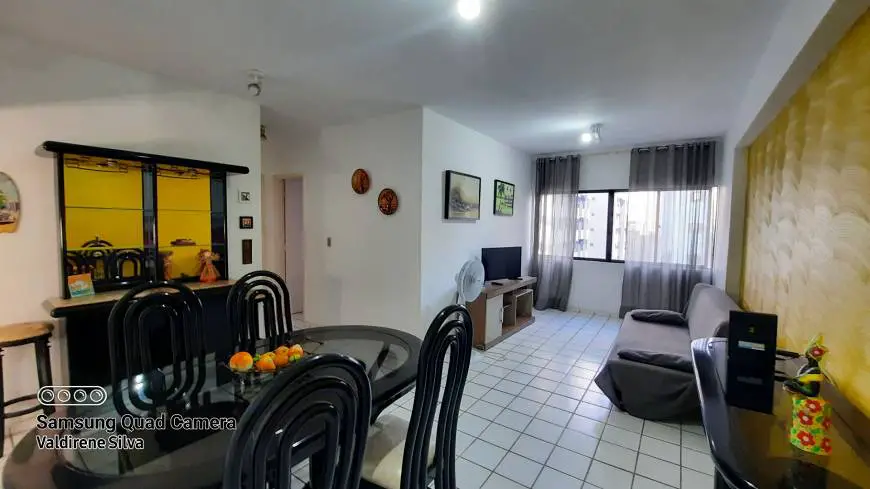 Foto 1 de Apartamento com 2 Quartos à venda, 64m² em Boa Viagem, Recife