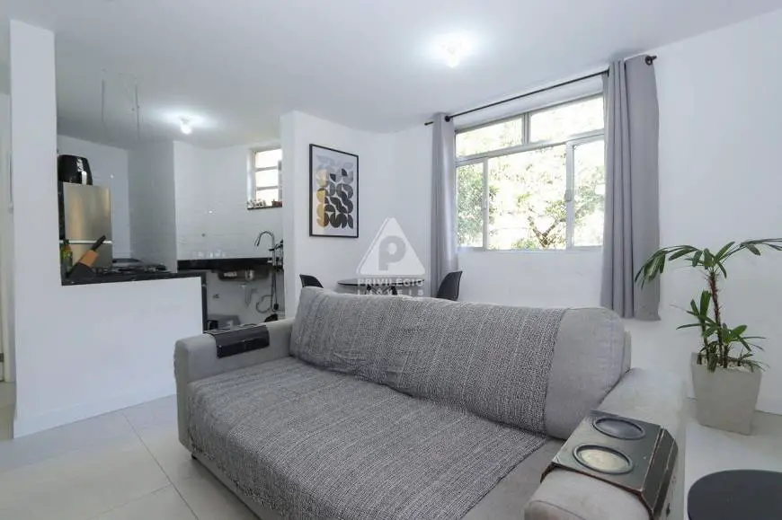 Foto 1 de Apartamento com 2 Quartos à venda, 62m² em Catete, Rio de Janeiro