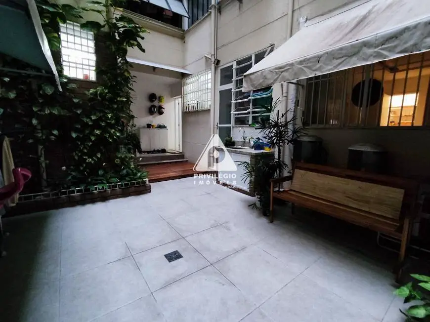 Foto 1 de Apartamento com 2 Quartos à venda, 107m² em Copacabana, Rio de Janeiro