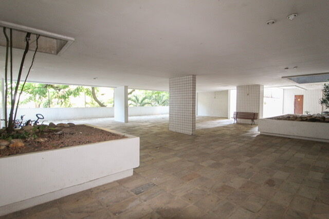 Foto 1 de Apartamento com 2 Quartos à venda, 95m² em Lagoa, Rio de Janeiro