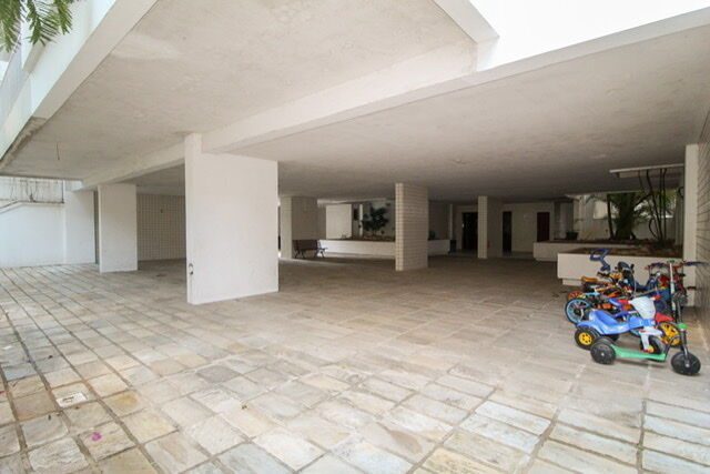 Foto 1 de Apartamento com 2 Quartos à venda, 95m² em Lagoa, Rio de Janeiro