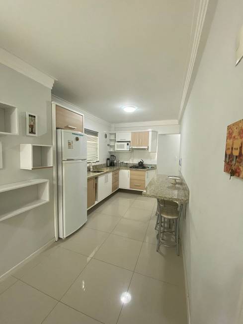 Foto 4 de Apartamento com 2 Quartos à venda, 150m² em Meia Praia, Itapema