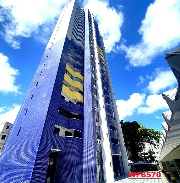 Foto 1 de Apartamento com 2 Quartos à venda, 65m² em Meireles, Fortaleza