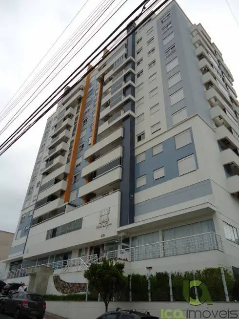 Foto 1 de Apartamento com 3 Quartos para alugar, 94m² em Barreiros, São José