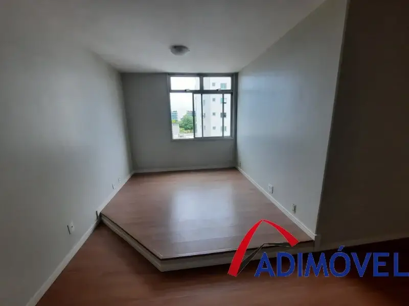 Foto 5 de Apartamento com 3 Quartos para alugar, 110m² em Barro Vermelho, Vitória