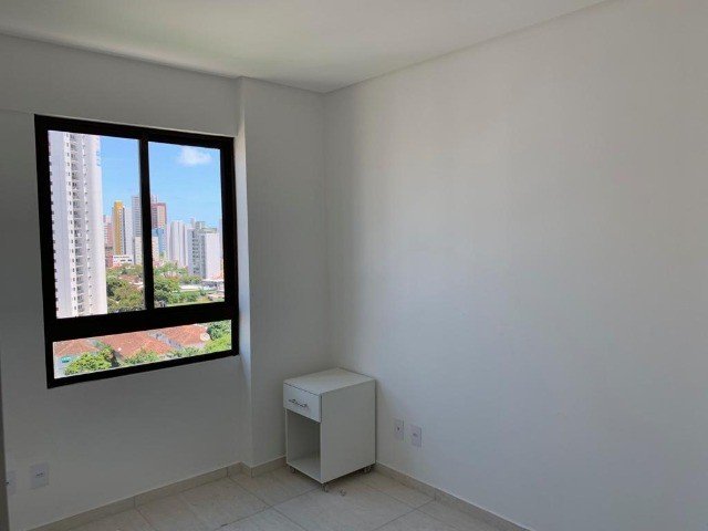 Foto 2 de Apartamento com 3 Quartos à venda, 66m² em Madalena, Recife