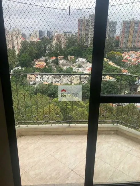 Foto 3 de Apartamento com 3 Quartos à venda, 82m² em Panamby, São Paulo