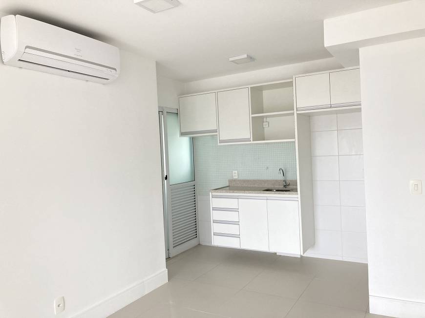 Foto 2 de Apartamento com 3 Quartos à venda, 70m² em Perdizes, São Paulo