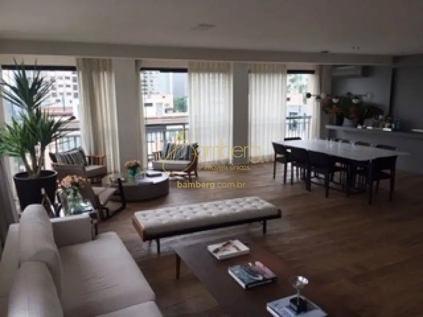 Foto 1 de Apartamento com 3 Quartos à venda, 207m² em Real Parque, São Paulo