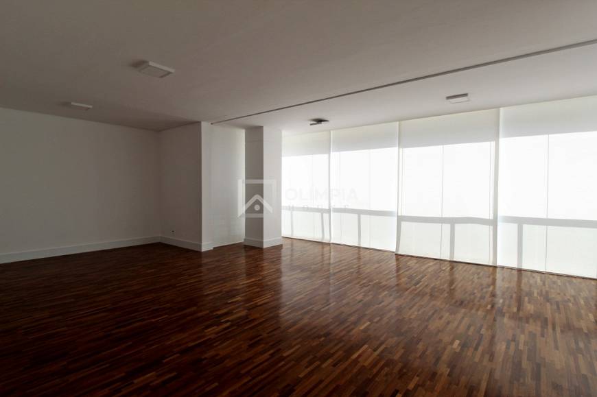 Foto 1 de Apartamento com 3 Quartos para alugar, 181m² em Vila Olímpia, São Paulo