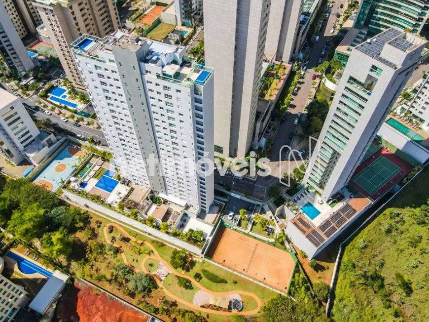 Foto 1 de Apartamento com 4 Quartos para alugar, 198m² em Belvedere, Belo Horizonte
