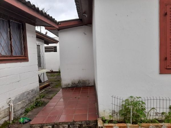 Foto 4 de Casa com 2 Quartos à venda, 420m² em Nonoai, Porto Alegre