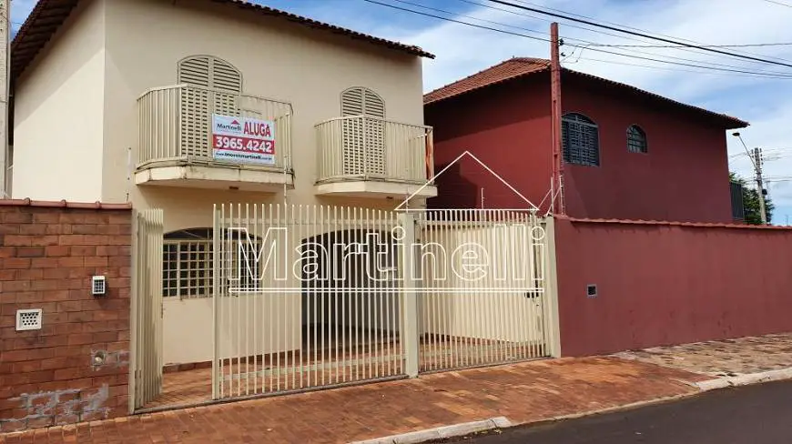 Foto 1 de Casa com 3 Quartos para alugar, 111m² em Centro, Jardinópolis