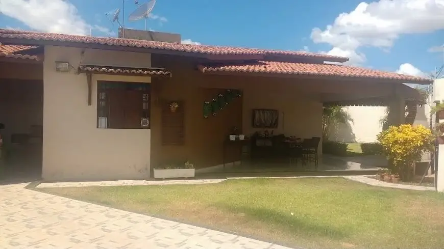 Foto 1 de Casa com 3 Quartos à venda, 200m² em Cidade da Esperança, Natal