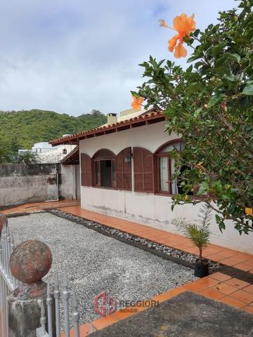 Foto 1 de Casa com 3 Quartos à venda, 325m² em Fazendinha, Itajaí