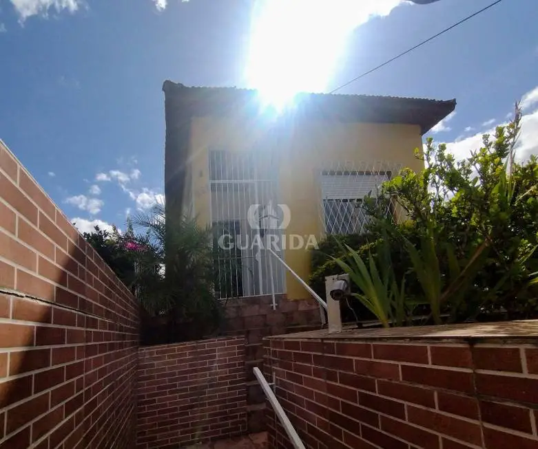 Foto 3 de Casa com 3 Quartos à venda, 142m² em Nonoai, Porto Alegre