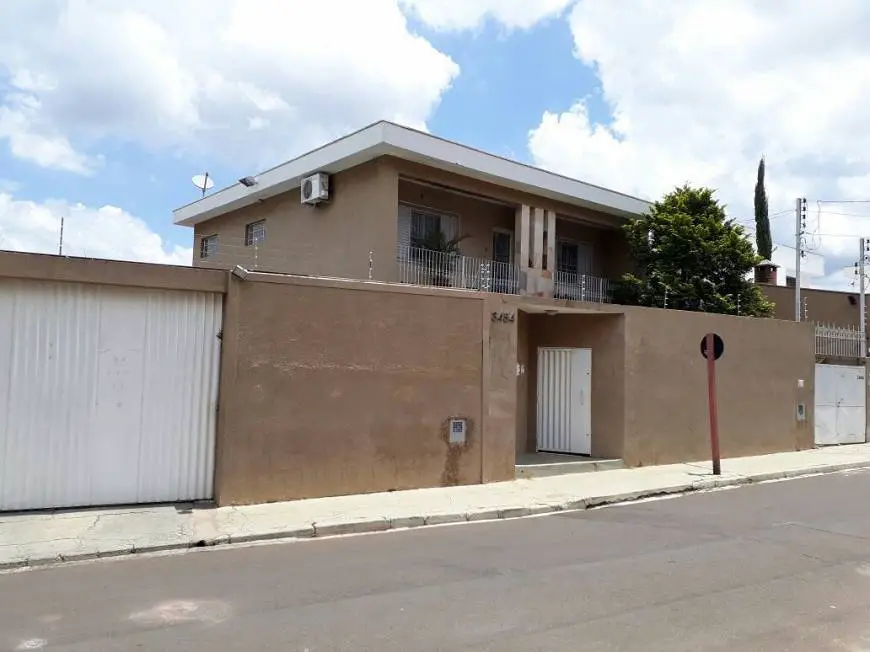 Foto 1 de Casa com 3 Quartos à venda, 319m² em Vila Faria, São Carlos