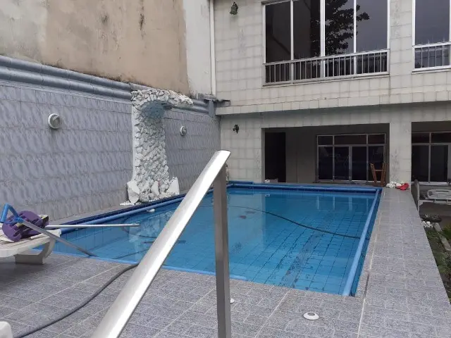 Foto 1 de Casa com 3 Quartos à venda, 300m² em Vista Alegre, Rio de Janeiro