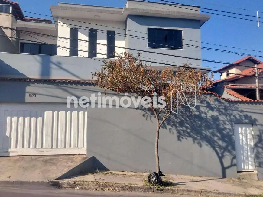 Foto 1 de Casa com 4 Quartos à venda, 220m² em Nova Vista, Belo Horizonte