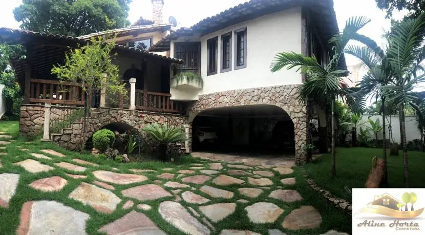 Foto 1 de Casa com 4 Quartos à venda, 520m² em São Luíz, Belo Horizonte