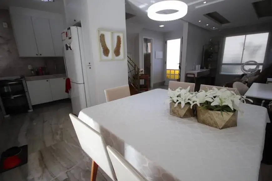 Foto 3 de Casa de Condomínio com 3 Quartos à venda, 126m² em Praia da Baleia, Serra