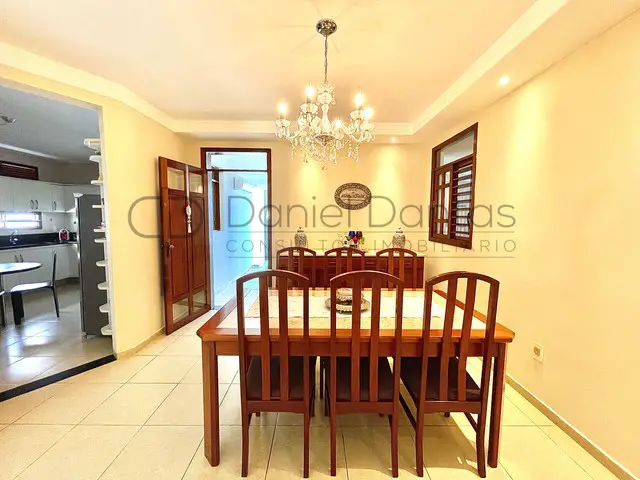 Foto 5 de Casa de Condomínio com 4 Quartos à venda, 298m² em Candelária, Natal