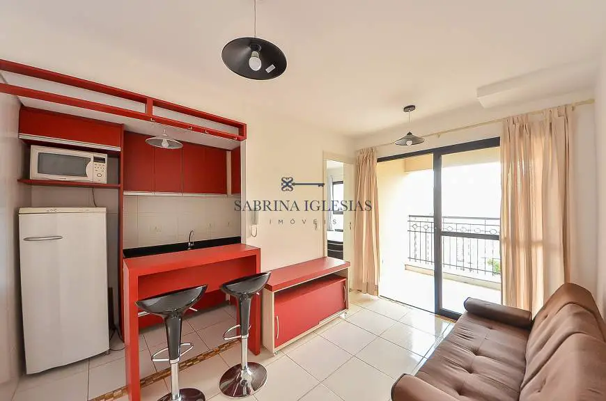 Foto 3 de Apartamento com 1 Quarto à venda, 34m² em Centro, Curitiba
