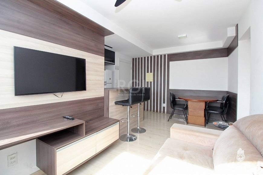 Foto 1 de Apartamento com 2 Quartos à venda, 50m² em Humaitá, Porto Alegre