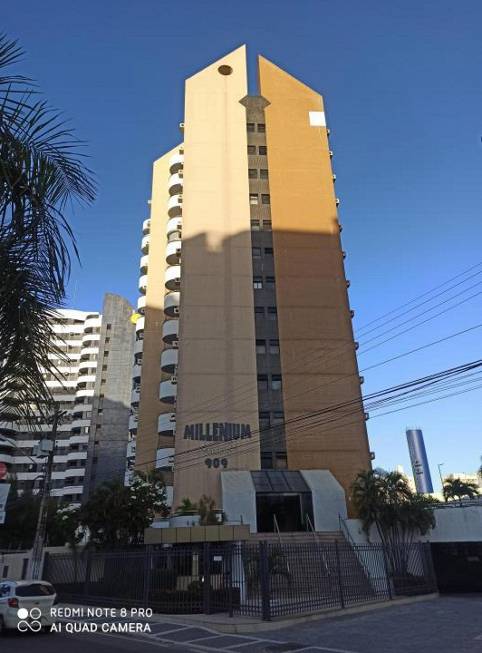 Foto 3 de Apartamento com 2 Quartos à venda, 80m² em Jardins, Aracaju
