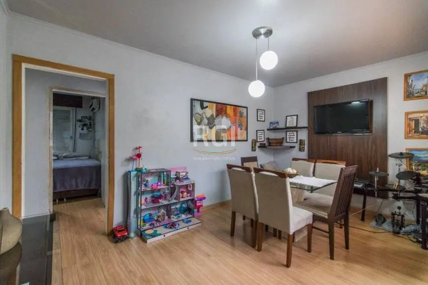 Foto 4 de Apartamento com 2 Quartos à venda, 80m² em Navegantes, Porto Alegre