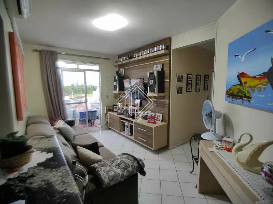 Foto 2 de Apartamento com 2 Quartos à venda, 62m² em Praia Comprida, São José
